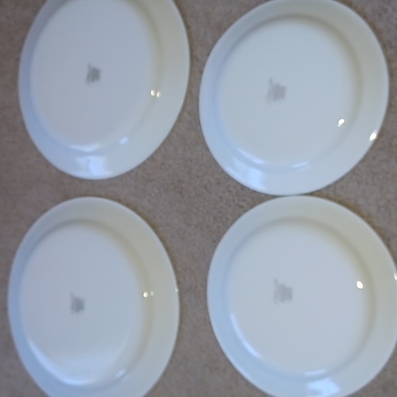 Corelle Sun Garden Two 9" Dinner Plates & Two 7 1/4" Desert Yellow Floral 4Pc - Picture 4 of 9